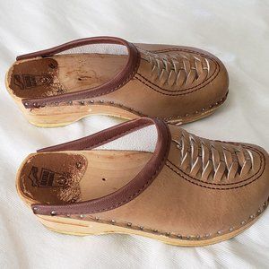 Bastad kids size clogs